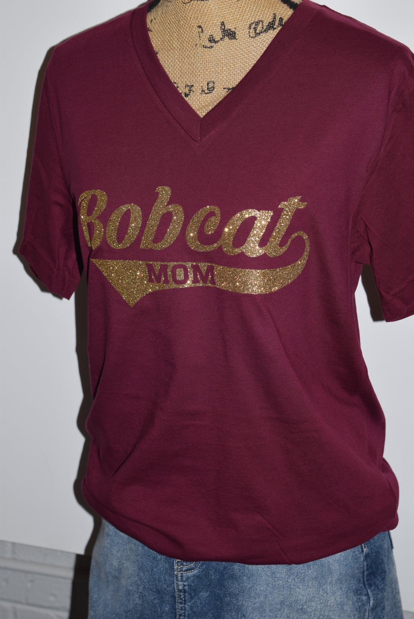 Texas State Bobcat Mom V-Neck T-shirt